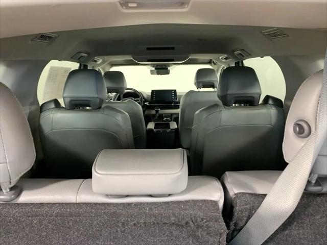 2023 Toyota Sienna Limited