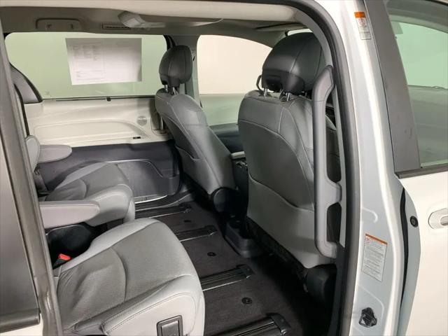 2023 Toyota Sienna Limited