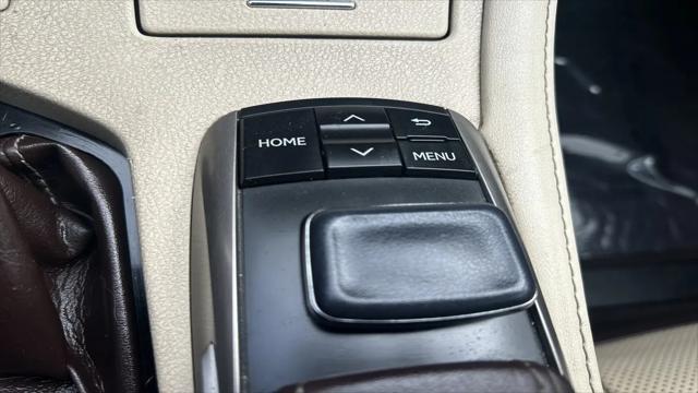 2017 Lexus ES 300h ES 300h