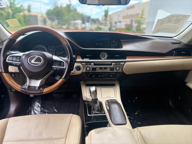 2017 Lexus ES 300h ES 300h