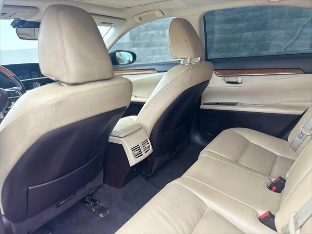 2017 Lexus ES 300h ES 300h