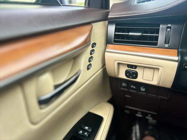 2017 Lexus ES 300h ES 300h
