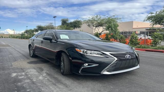 2017 Lexus ES 300h ES 300h
