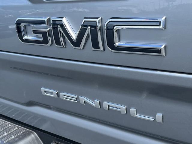 2026 GMC Sierra 2500HD Crew Cab, Standard Bed, Denali Ultimate, 4WD