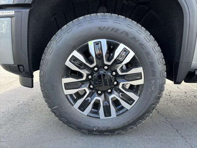 2026 GMC Sierra 2500HD Crew Cab, Standard Bed, Denali Ultimate, 4WD