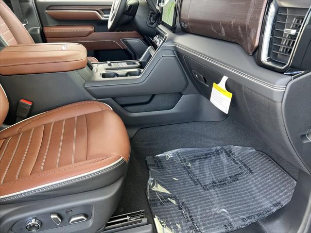 2026 GMC Sierra 2500HD Crew Cab, Standard Bed, Denali Ultimate, 4WD