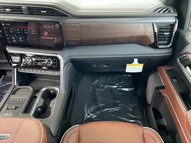 2026 GMC Sierra 2500HD Crew Cab, Standard Bed, Denali Ultimate, 4WD