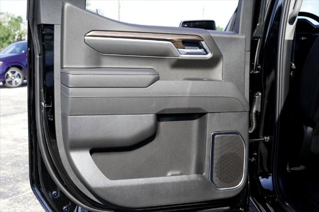 2026 Chevrolet Silverado 1500 4WD Crew Cab Standard Bed LT