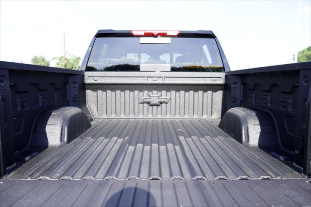 2026 Chevrolet Silverado 1500 4WD Crew Cab Standard Bed LT