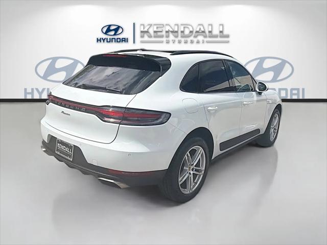 2021 Porsche Macan Macan