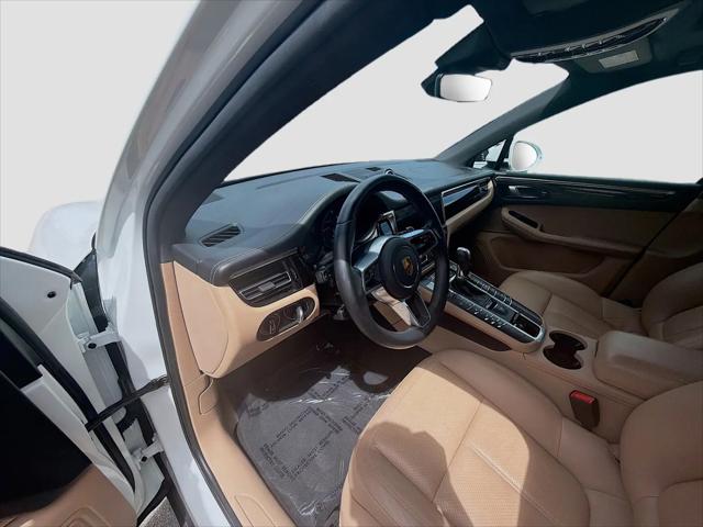 2021 Porsche Macan Macan
