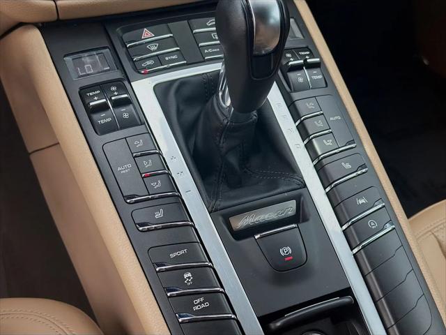 2021 Porsche Macan Macan