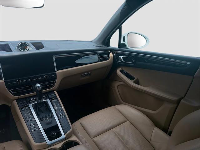 2021 Porsche Macan Macan