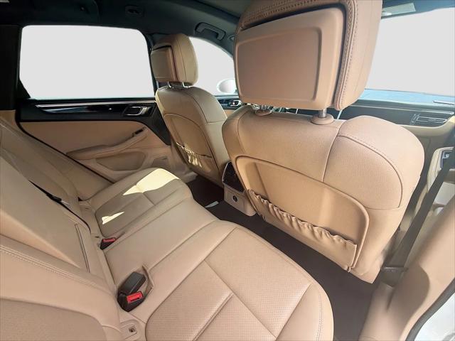 2021 Porsche Macan Macan