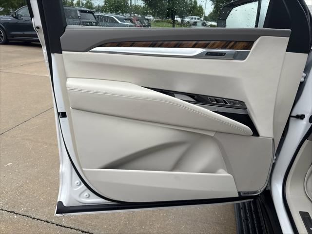 2025 Cadillac Escalade ESV Sport Platinum