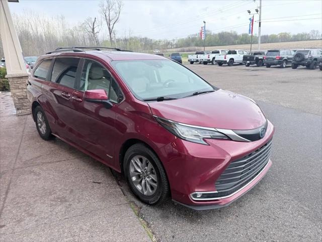 2021 Toyota Sienna XLE