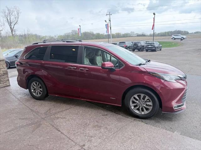 2021 Toyota Sienna XLE