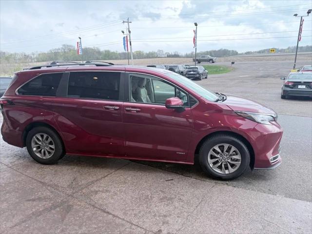 2021 Toyota Sienna XLE
