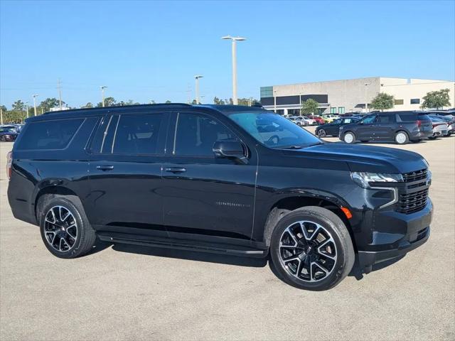 2023 Chevrolet Suburban 4WD RST