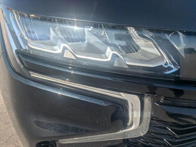 2023 Chevrolet Suburban 4WD RST