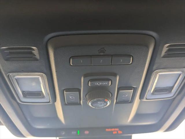 2023 Chevrolet Suburban 4WD RST