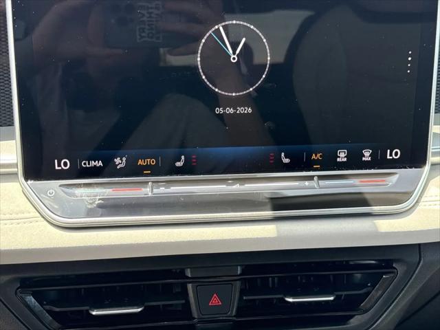 2025 Volkswagen Tiguan 2.0T SE