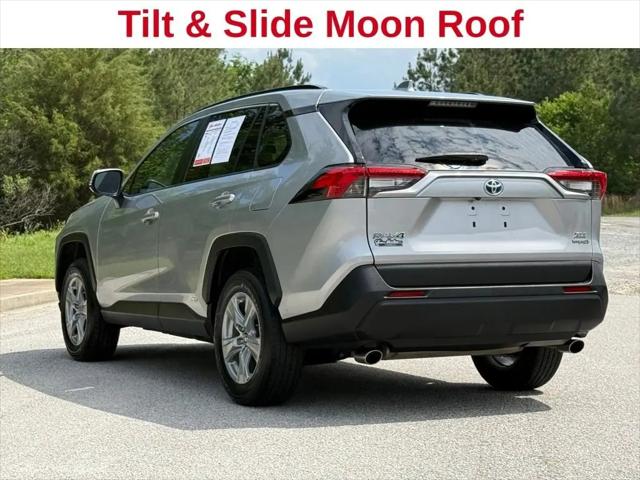 2022 Toyota RAV4 Hybrid XLE