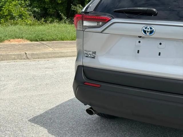 2022 Toyota RAV4 Hybrid XLE