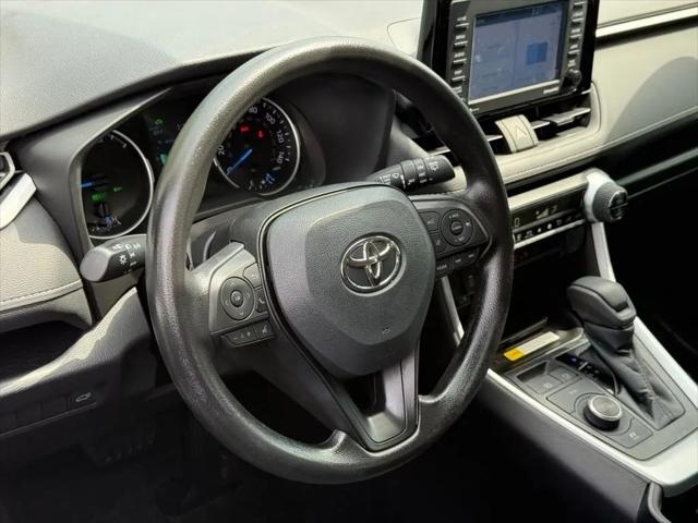 2022 Toyota RAV4 Hybrid XLE