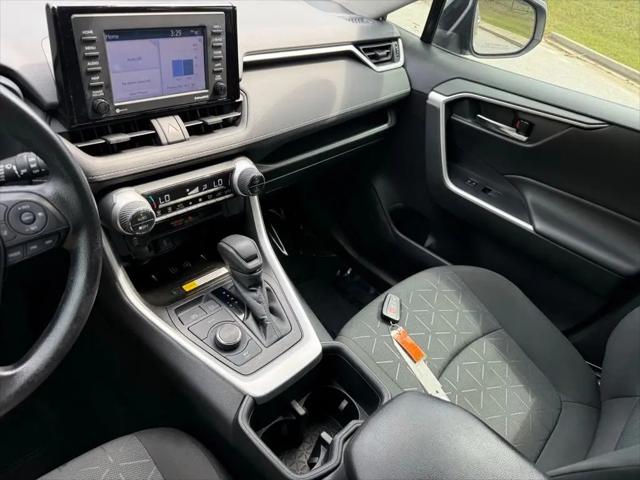 2022 Toyota RAV4 Hybrid XLE