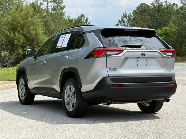 2022 Toyota RAV4 Hybrid XLE