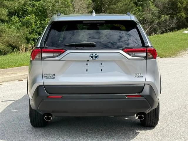 2022 Toyota RAV4 Hybrid XLE