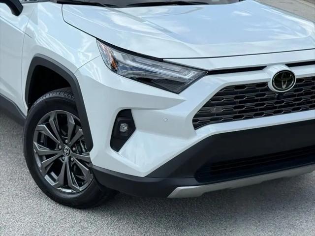2025 Toyota RAV4 Hybrid Limited