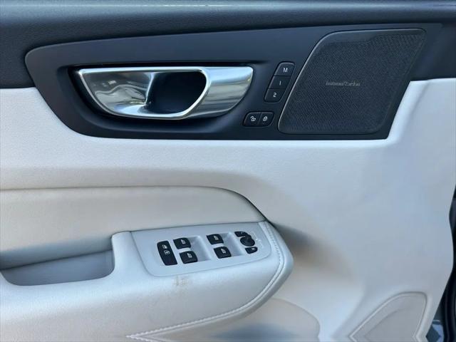 2026 Volvo XC60 Plug-In Hybrid Ultra, T8 AWD Electric/Gasoline, Dark