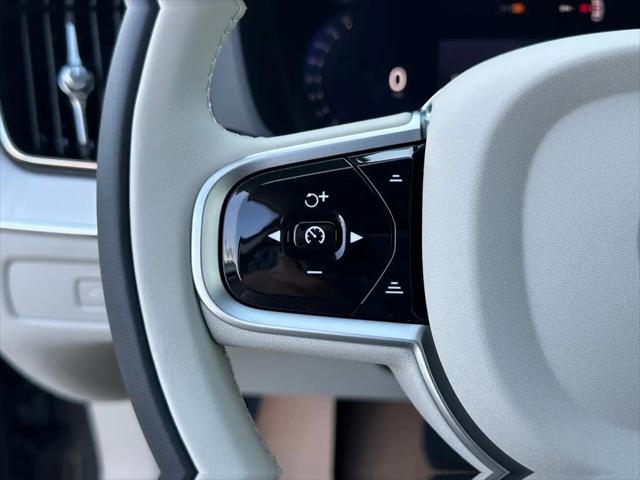 2026 Volvo XC60 Plug-In Hybrid Ultra, T8 AWD Electric/Gasoline, Dark