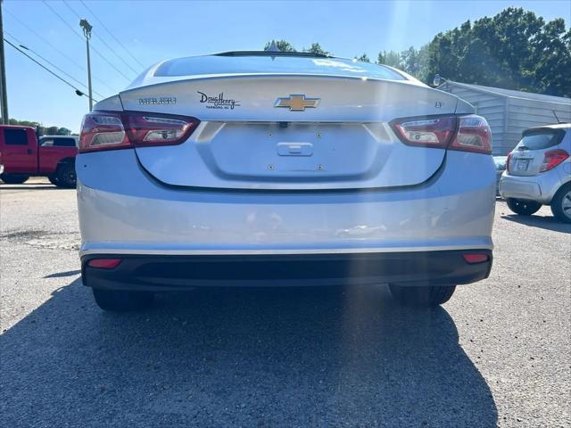 2022 Chevrolet Malibu FWD LT