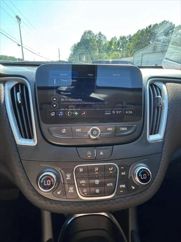 2022 Chevrolet Malibu FWD LT
