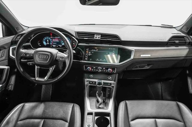 2024 Audi Q3 Premium 45 TFSI S line quattro Tiptronic