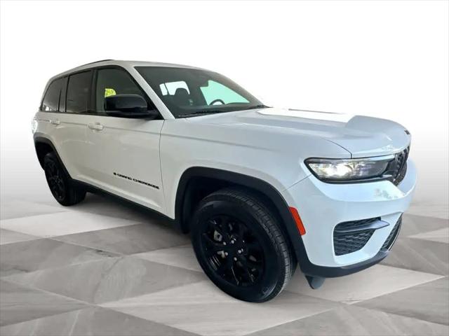 2025 Jeep Grand Cherokee Altitude 4x2