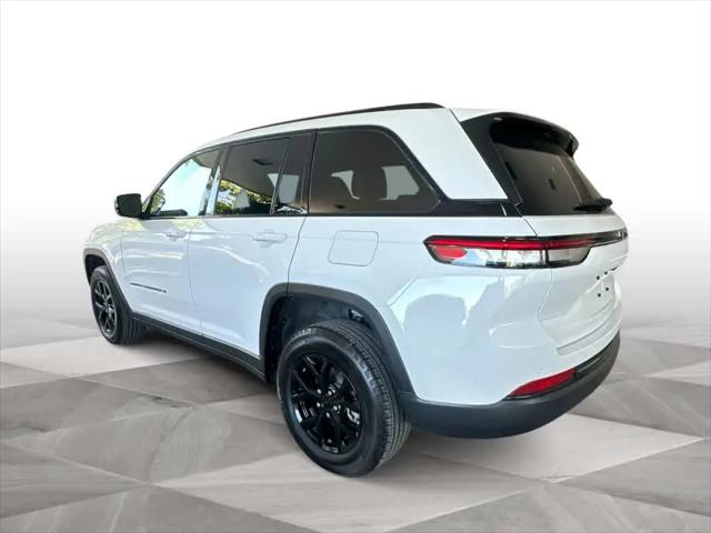 2025 Jeep Grand Cherokee Altitude 4x2
