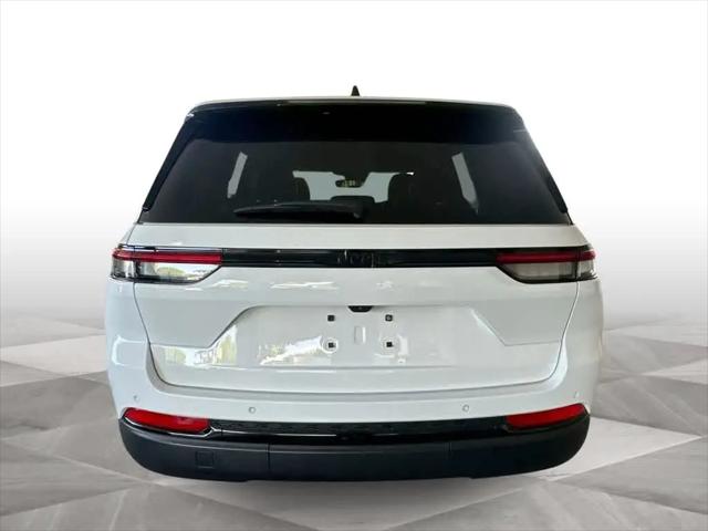 2025 Jeep Grand Cherokee Altitude 4x2