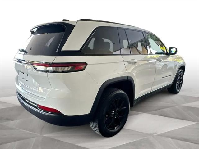 2025 Jeep Grand Cherokee Altitude 4x2