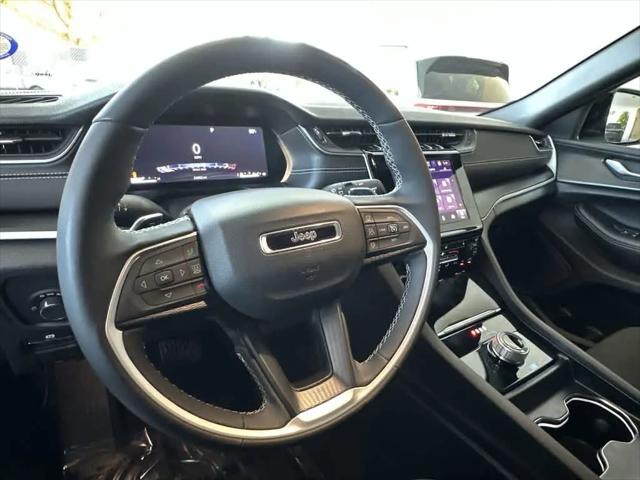2025 Jeep Grand Cherokee Altitude 4x2