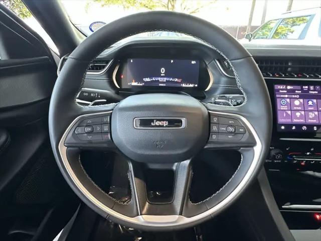 2025 Jeep Grand Cherokee Altitude 4x2