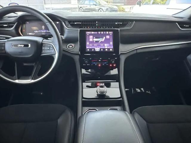 2025 Jeep Grand Cherokee Altitude 4x2