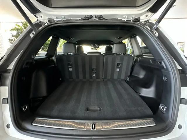 2025 Jeep Grand Cherokee Altitude 4x2