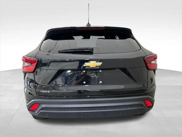 2025 Chevrolet Trax FWD LS