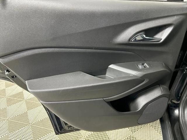 2025 Chevrolet Trax FWD LS