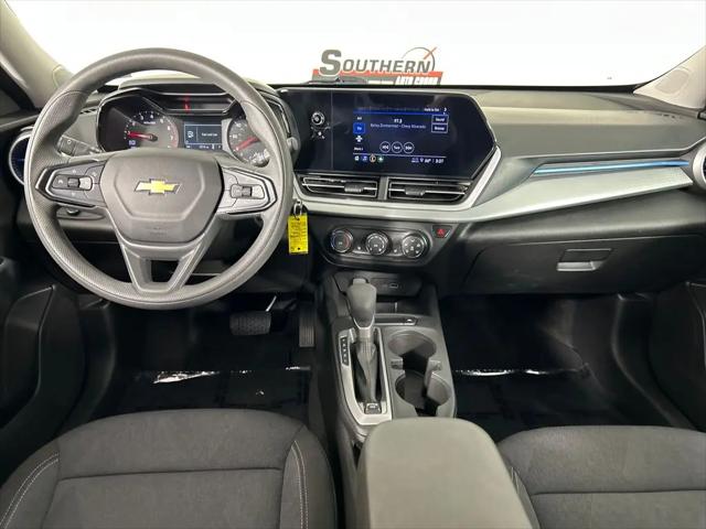2025 Chevrolet Trax FWD LS