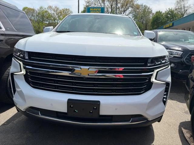 2024 Chevrolet Suburban 4WD LT
